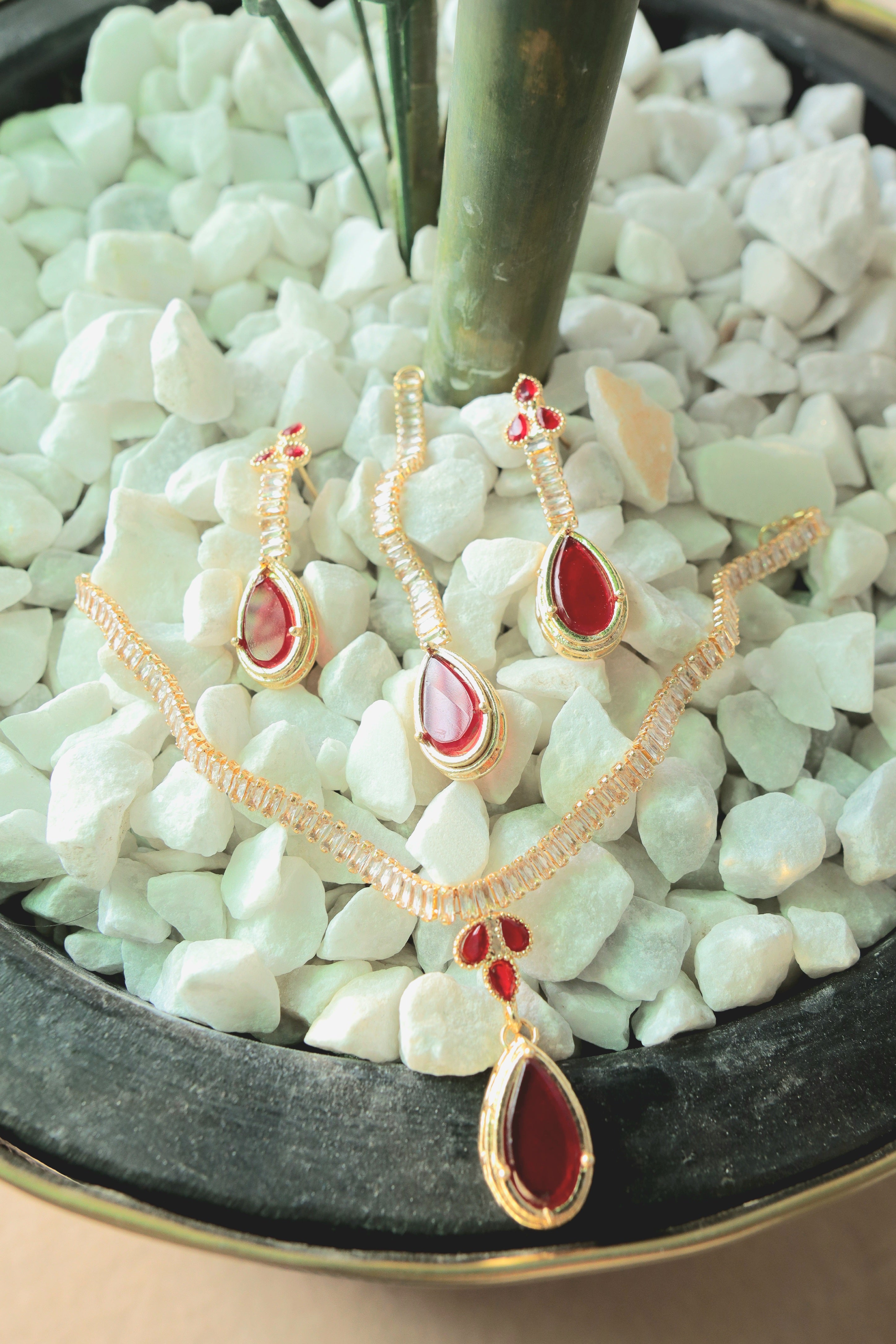Red Stone Jewellery Set